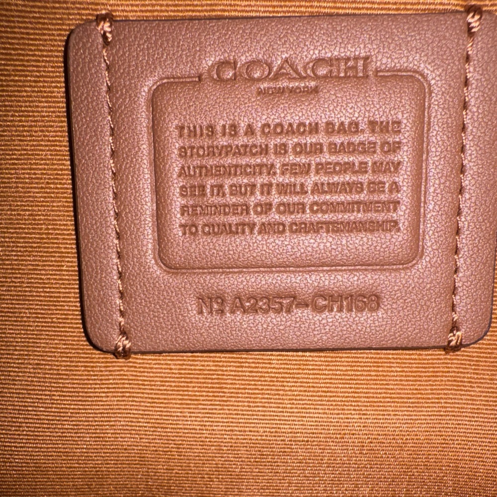 Coach Rowan Satchel In Signature Canvas
Trompe L'oeil Print Khaki
Final sale - Picture 5 of 5